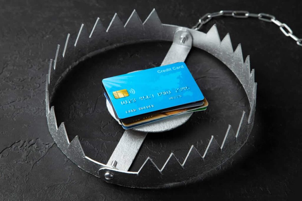 Credit card debt: Avoiding the trap in the US!